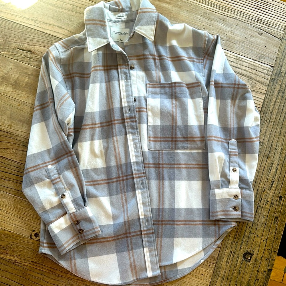 Abercrombie & Fitch soft collection Women’s oversized boyfriend shirt jacket